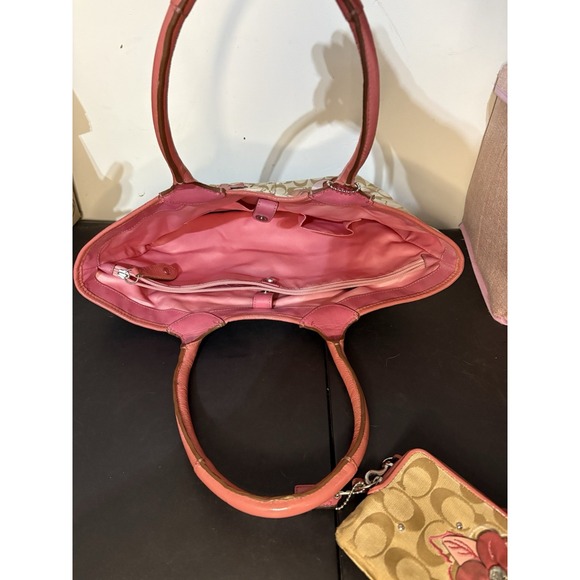 Coach Bleecker Beige & Pink Signature C Canvas Tote w/Matching Wallet See Desc - Picture 6 of 16